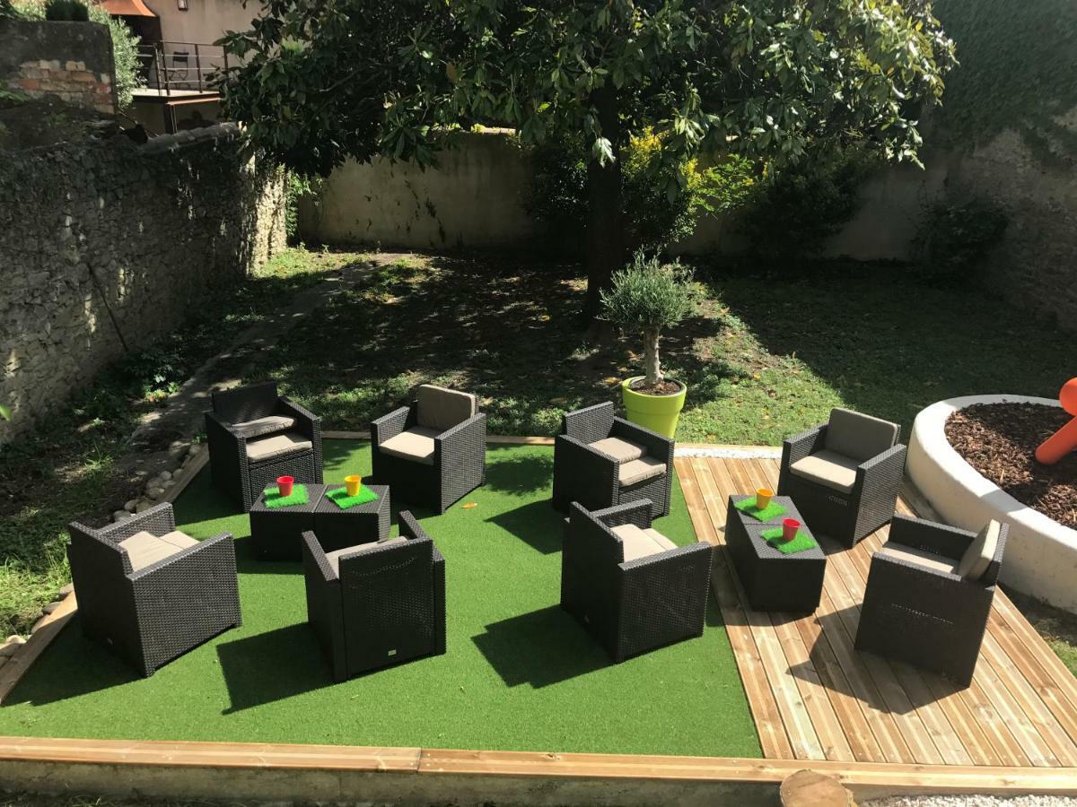 B&B - Le Jardin Du Palais Каркассон Экстерьер фото